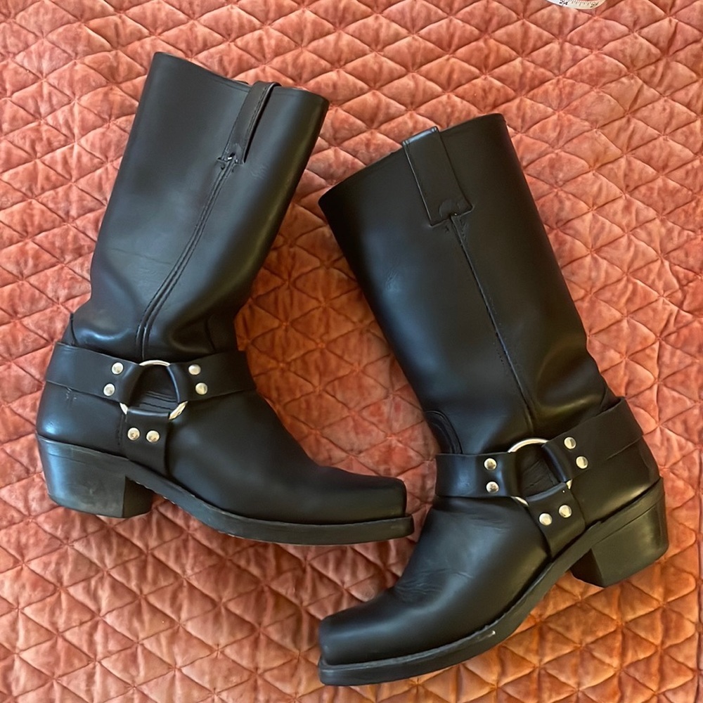 Frye harness 12R boots women’s 8.5